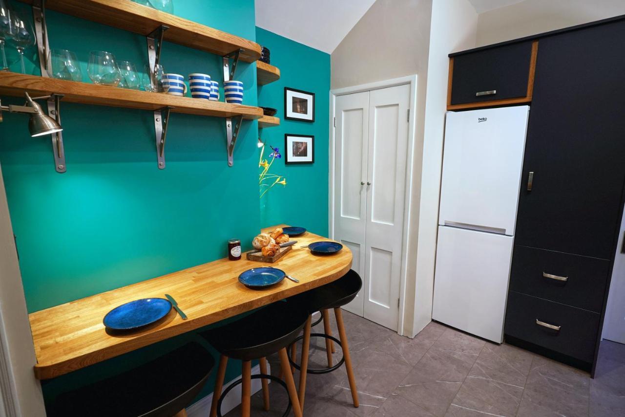 温切斯特Tastefully Decorated 1-Bed With Free Parking - At Hem公寓 外观 照片